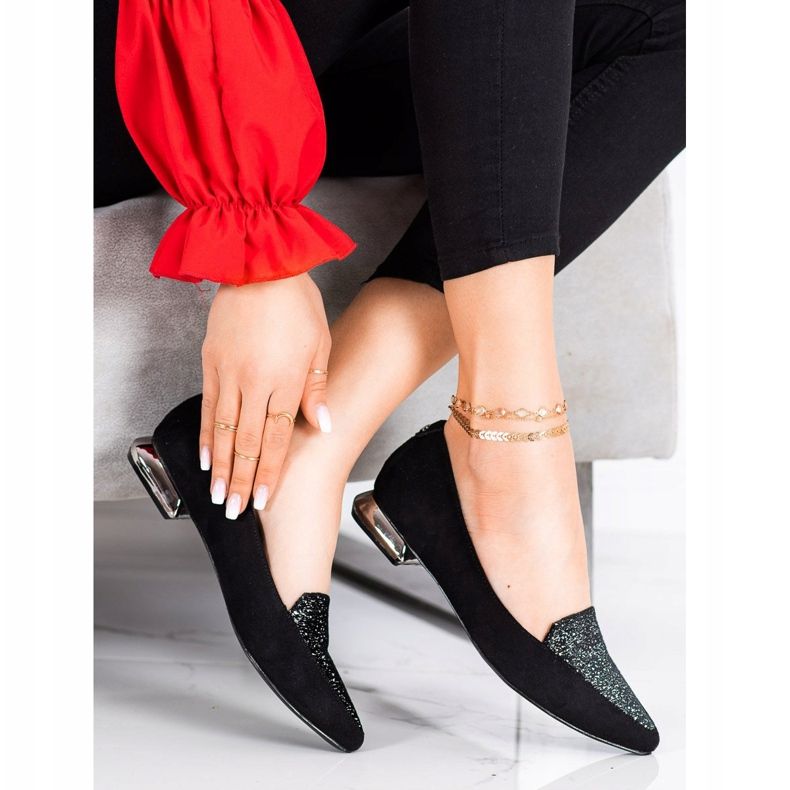 Goodin Divatos tüskés szivattyúk fekete 1