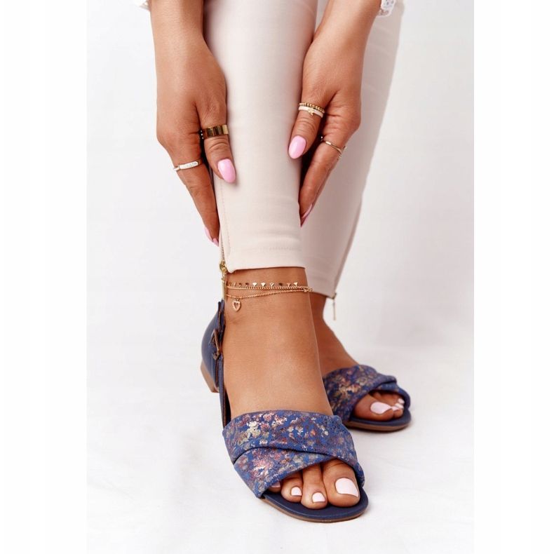 Bőr szandál virágokkal Maciejka 04614-43 Navy Blue sötétkék aranysárga 1