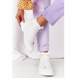 Női fehér Trissy bőr cipők egy nagy talpon 1