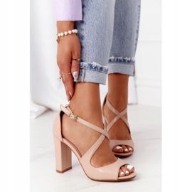 PG1 Elegáns meztelen Jemma szandál egy bárban bézs rózsaszín 2