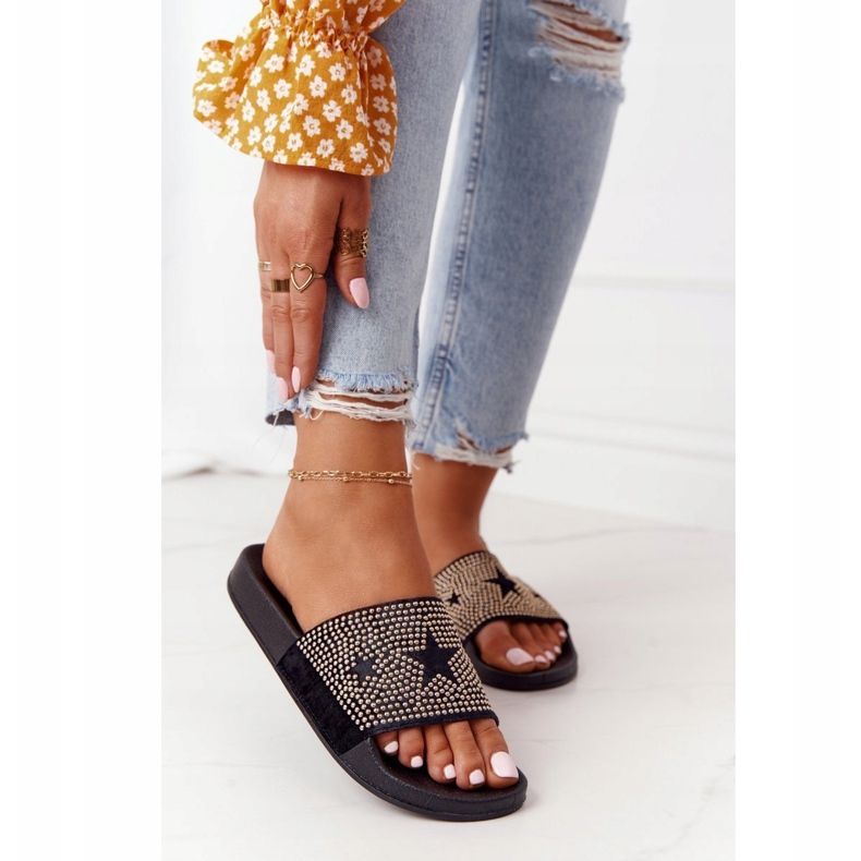 EVE Fekete Edie gumi papucs fúvókákkal 2