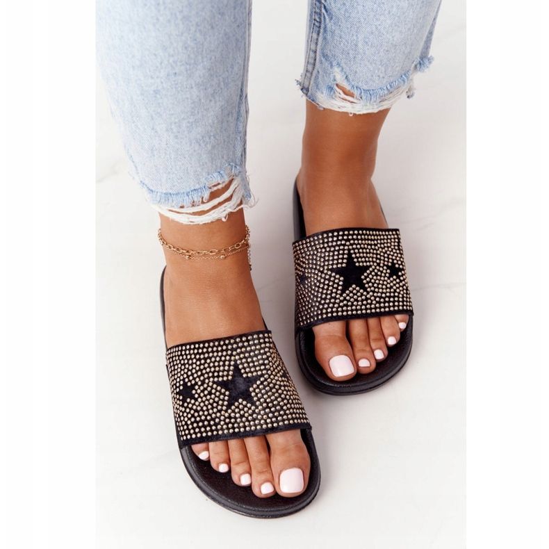 EVE Fekete Edie gumi papucs fúvókákkal 1