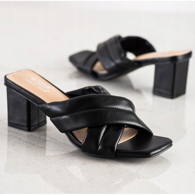 Small Swan Elegáns Eco bőr papucs fekete 1