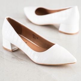 Sweet Shoes Klasszikus szivattyúk alacsony sarkú cipőben fehér 1