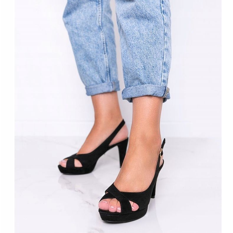 Fekete szandál a magas sarkú Big Girl -től 1