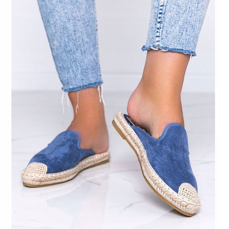 Kék papucsok beépített Kinshasa előlappal 1 Kék papucsok beépített Kinshasa előlappal 1