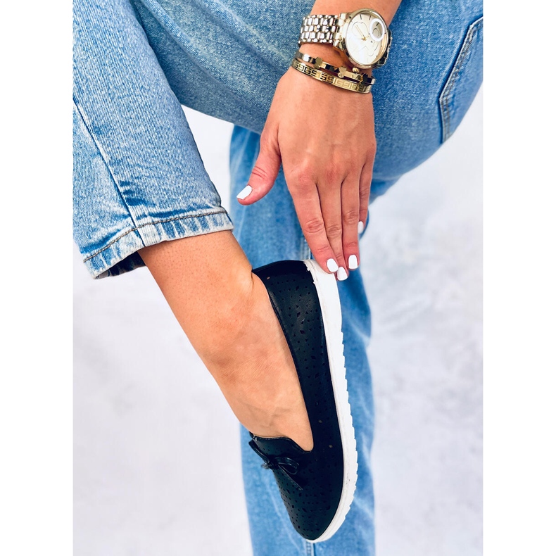 Fekete áttört urak DY-05 Fekete 2