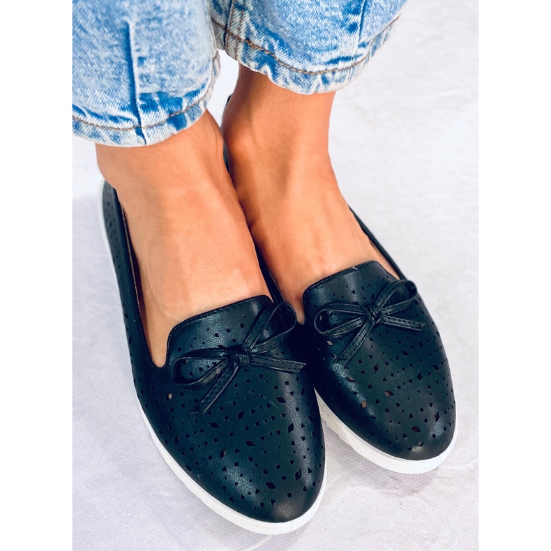 Fekete áttört urak DY-05 Fekete 1