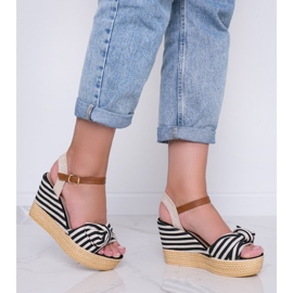 Fekete -fehér ék szandál Holiday Vibes íjjal 2