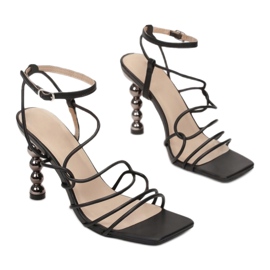 Vices Satuk TOT-73-38-fekete 1