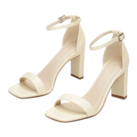 Vices Satuk 6763-49-sárga 1 Vices Satuk 6763-49-sárga 1