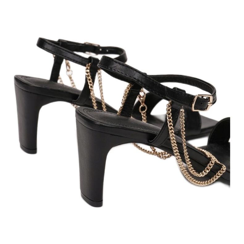 Vices Gazdagok 77-268-38-fekete 1