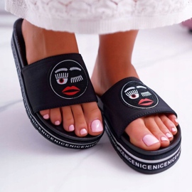 Női papucs a platformon S.Barski 802-10 fekete 2