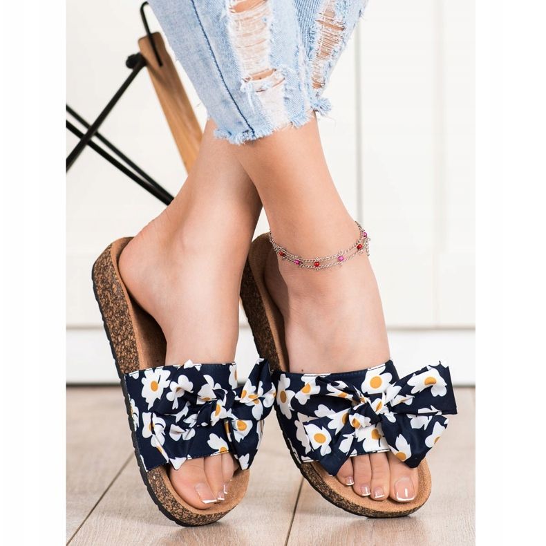 SHELOVET Divatos papucs virágokkal sötétkék 1