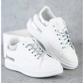 SHELOVET Cipők csillogó fűzéssel fehér 2