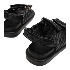 Vices Satuk LDAY-F21-38-fekete 1 Vices Satuk LDAY-F21-38-fekete 1