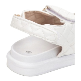 Vices Satuk 1088-71-fehér 1