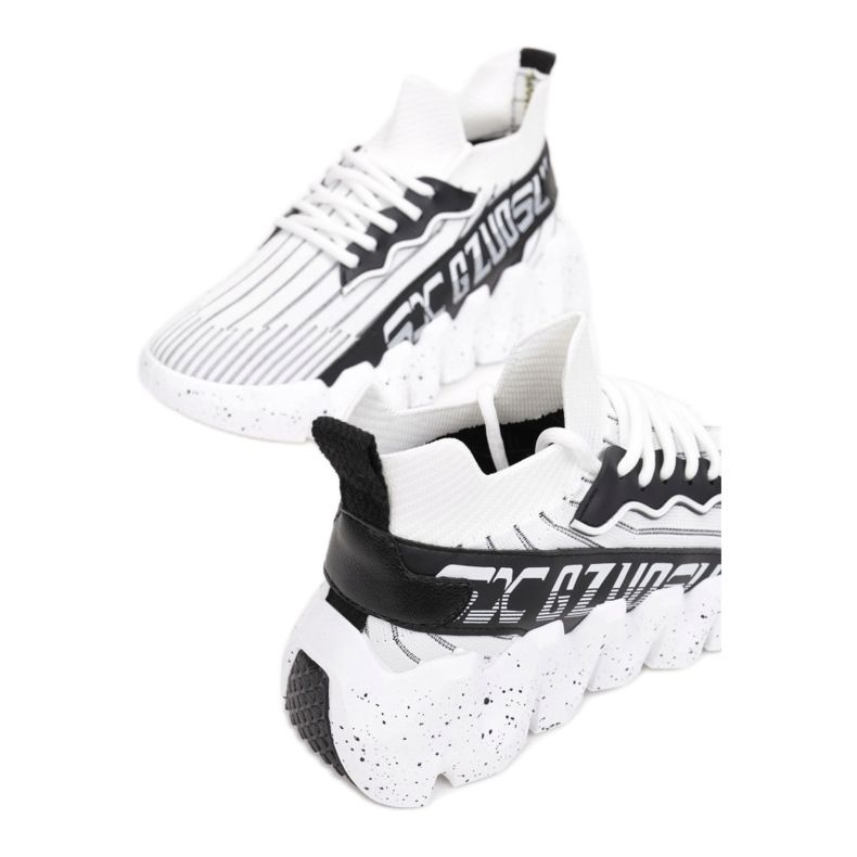 Vices Satuk FF-22-71-fehér 1 Vices Satuk FF-22-71-fehér 1