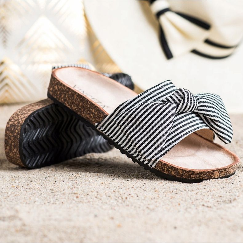 Vinceza csíkos szandál fehér fekete 1