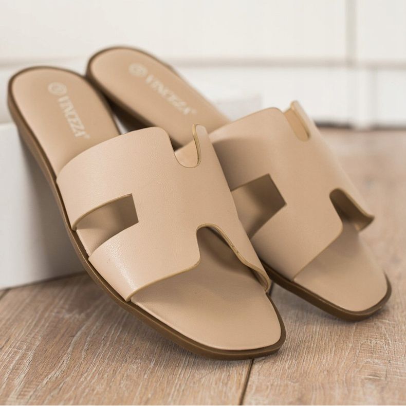 Alkalmi bézs színű VINCEZA papucs 2