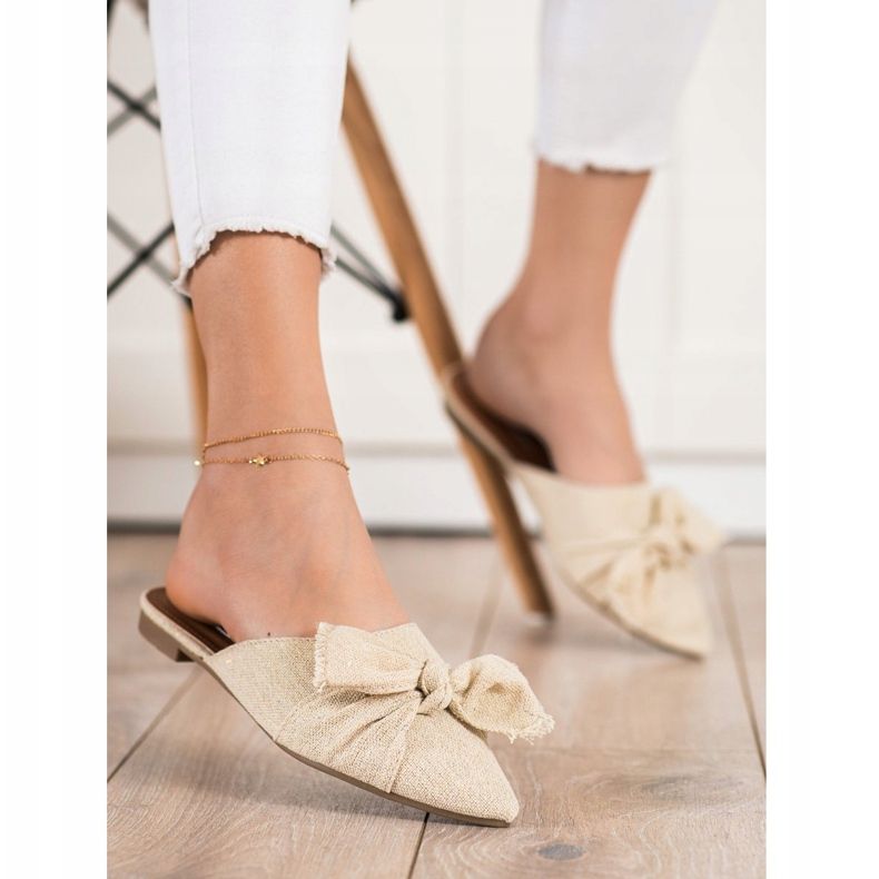 SHELOVET Elegáns papucs Spitzben bézs 1