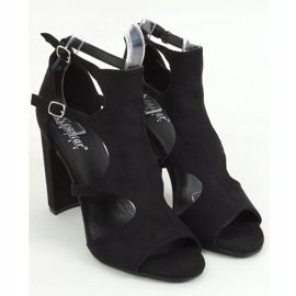 Fekete magas sarkú szandál NS111P Fekete 1