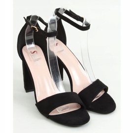 Fekete szandál a poszton TU132P Fekete 1