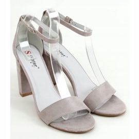 Szürke szandál a poszton AF03P Szürke 1