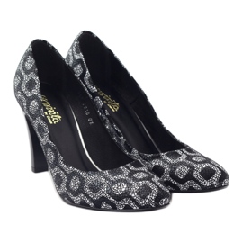 Espinto Szivattyúk Fekete / Fehér Sarokon 4