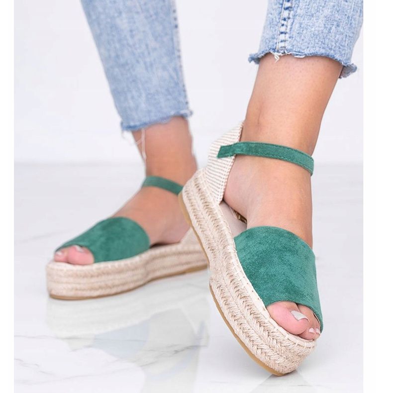 Zöld szandál a Pearl River platformon 1