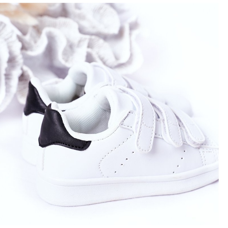 FR1 Gyermek sportcipő tépőzáras fekete -fehér Fifivel 1