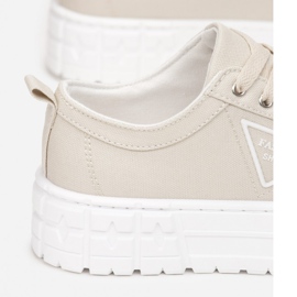 Vices HR28-42-bézs 1