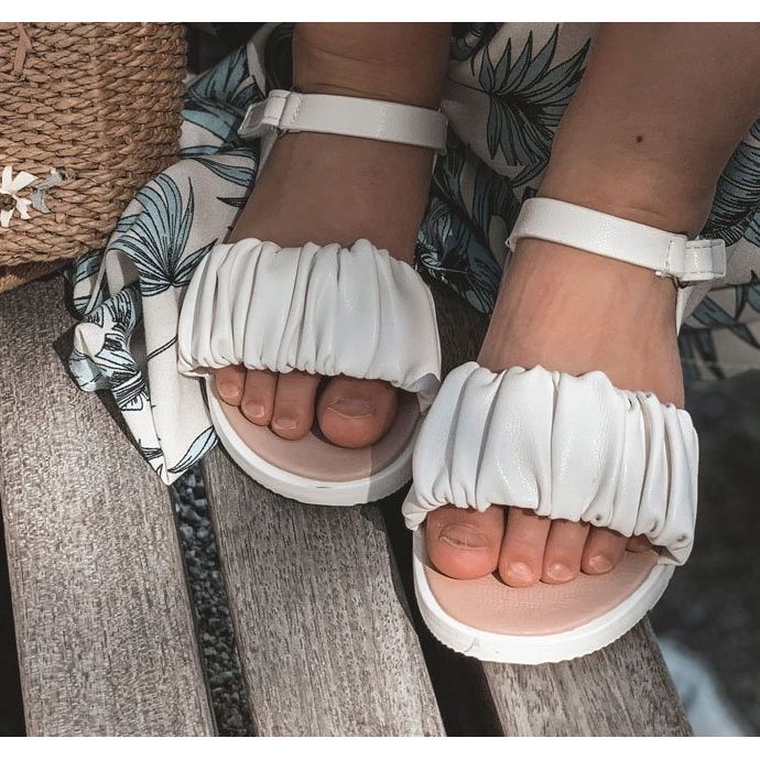 FR1 Gyermek szandál tépőzáras fehér céllal 5