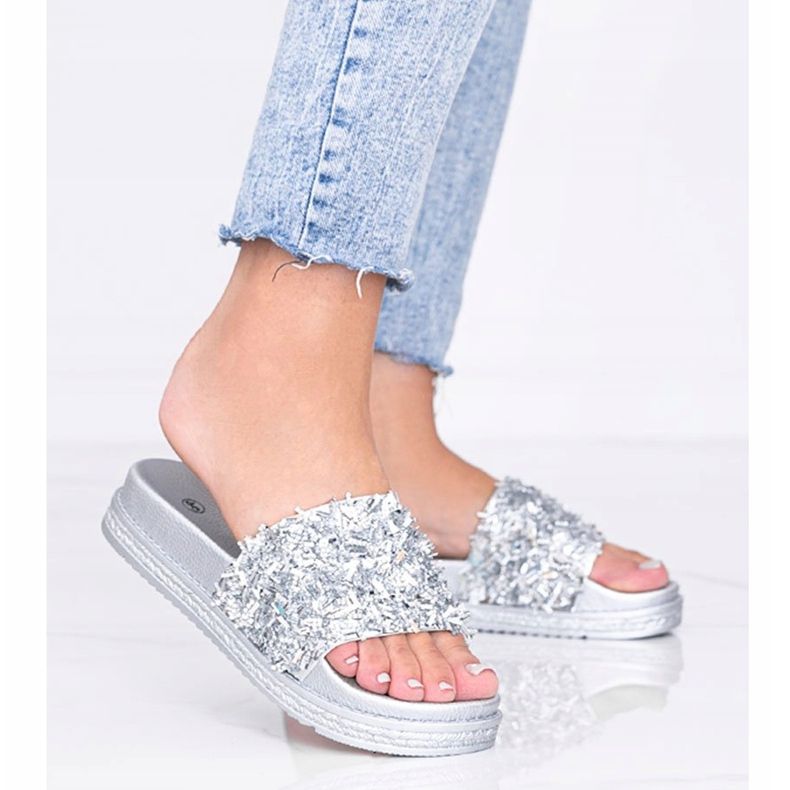 Ezüst papucs köbös cirkóniával Love Bling 1