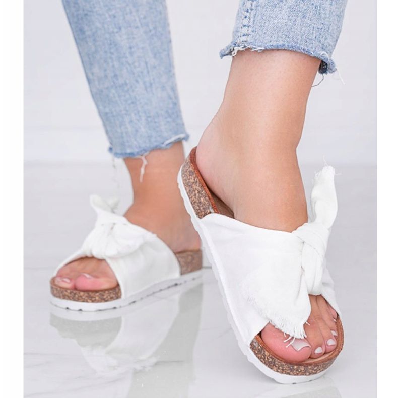 Fehér szandál Martenn parafa talpán 1