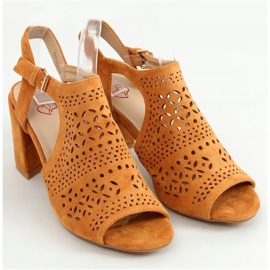 Szandál áttört magas sarkú teve 429-10 teve barna 1