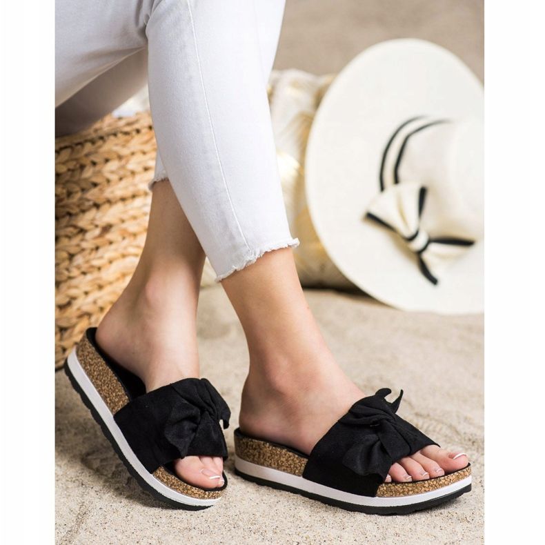 Evento Könnyű papucs a platformon fekete 1