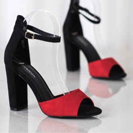 Goodin Velúr szandál egy bárban fekete piros 1