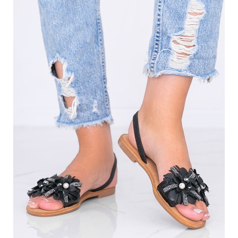 Fekete szandál papucsokkal a Tristan-tól 1