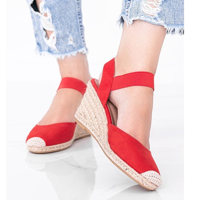 Piros espadrillák Louise ékén 1