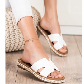 SHELOVET Alkalmi fehér papucs 1