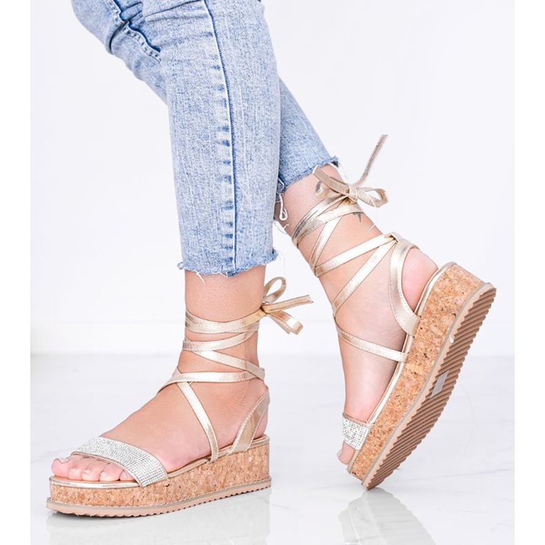 Arany szandál cirkóniával kötve Ves aranysárga 1