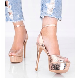 Rózsaszín szandál a magas sarkú Megi -n 1 Rózsaszín szandál a magas sarkú Megi -n 1