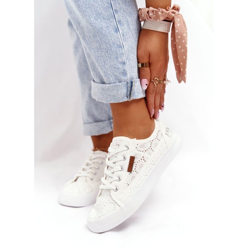 Női csipke cipő Big Star W274925 fehér 3