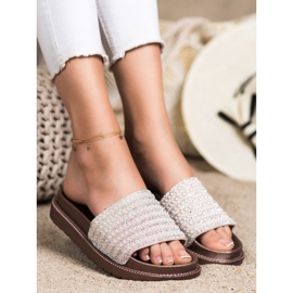 SHELOVET Papucs a platformon köbös cirkónium -dioxiddal bézs aranysárga 1