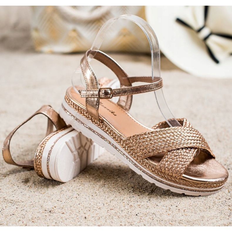 Mannika Arany szandál a platformon aranysárga 1