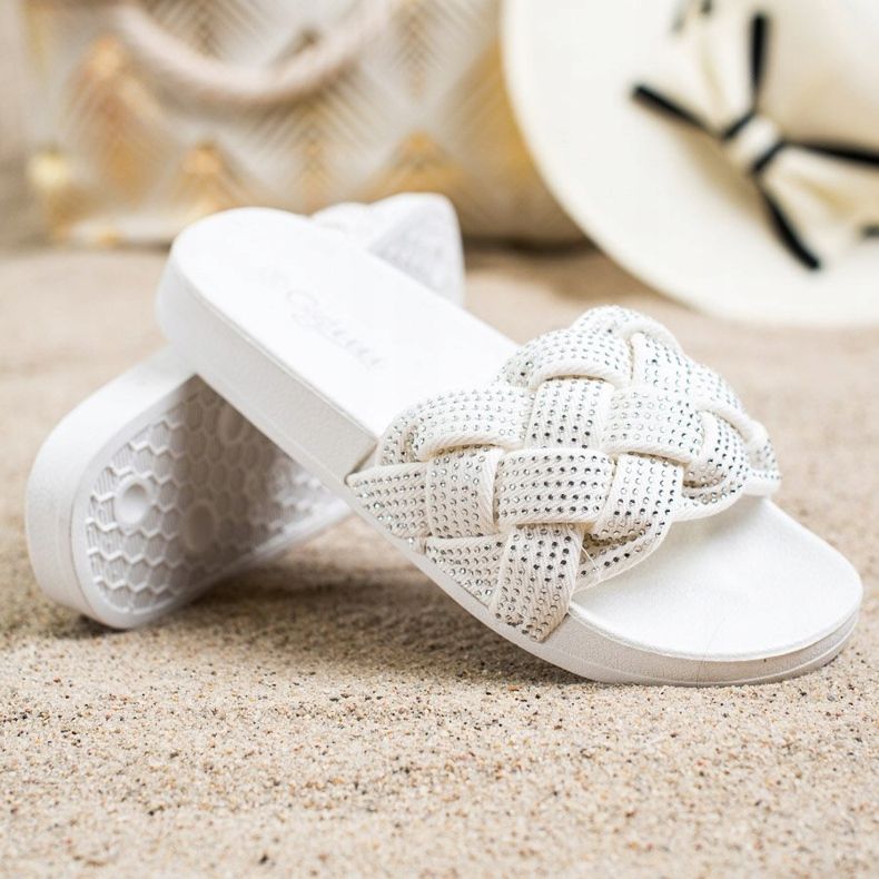 Groto Gogo Textil papucs kristályokkal fehér 1