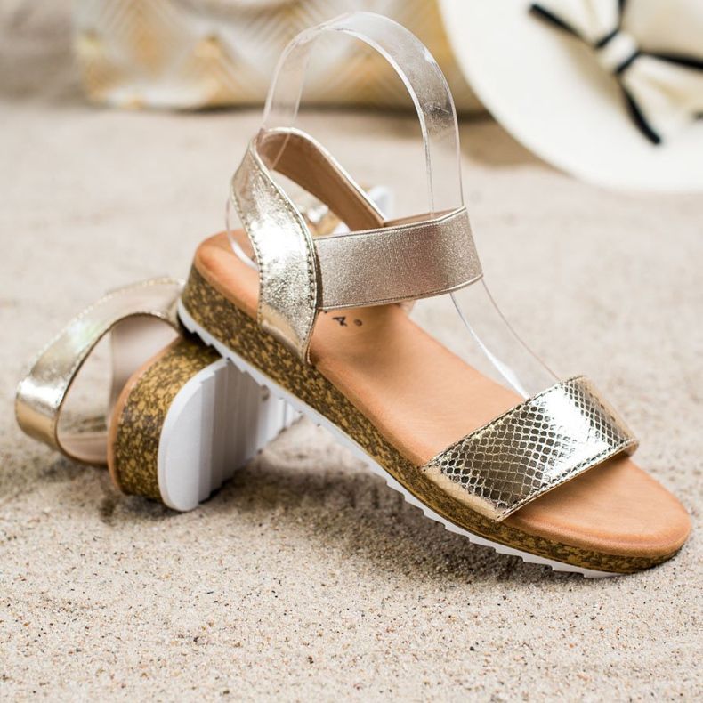 Kayla Fényes Eco bőr szandál aranysárga 1