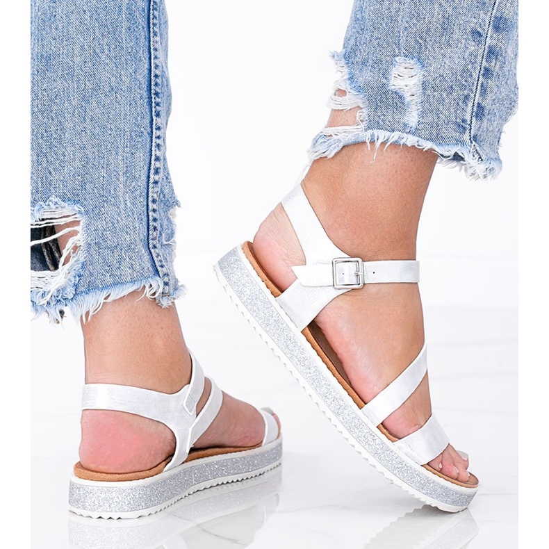 Őszibarack ezüst fényes női szandál fehér 1