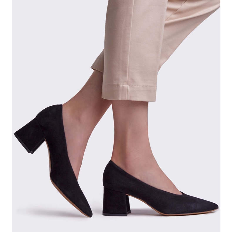 Marco Shoes Elegáns fekete női velúr szivattyúk 1